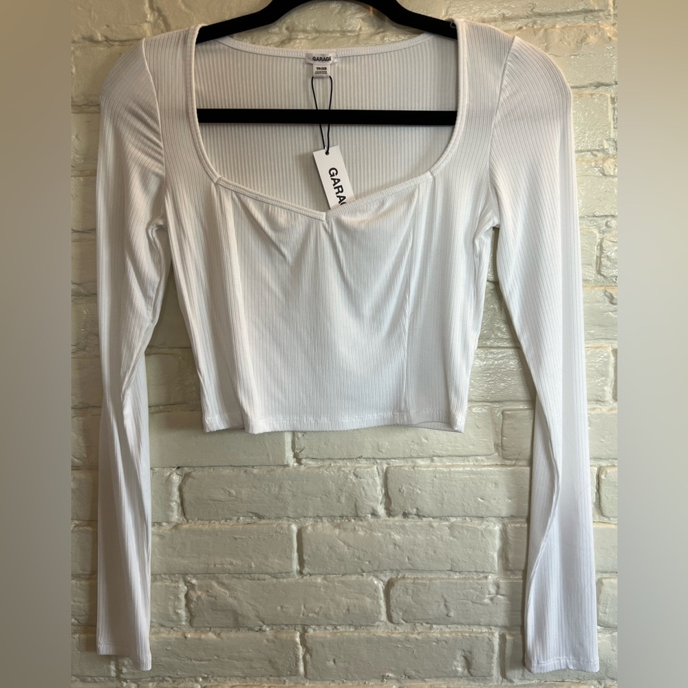 White Sweetheart Neckline Long Sleeve